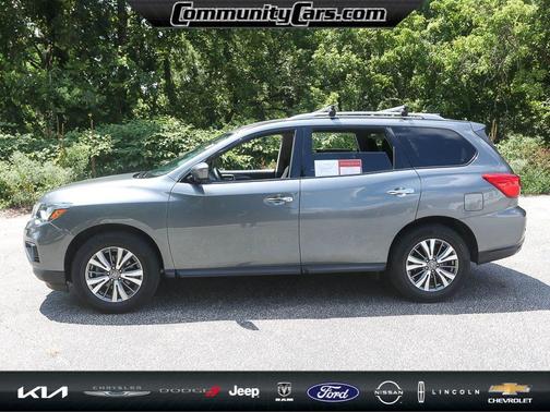 2019 Nissan Pathfinder SV