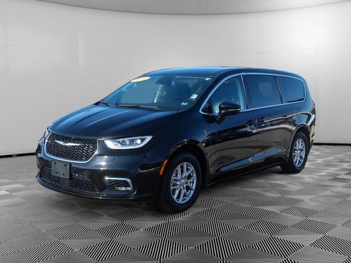 2024 Chrysler Pacifica Touring-L