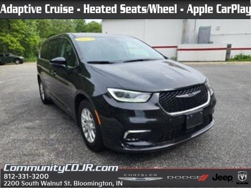 2023 Chrysler Pacifica Touring-L