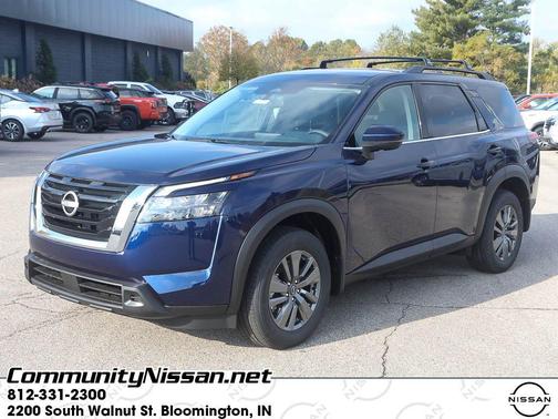 2025 Nissan Pathfinder SV