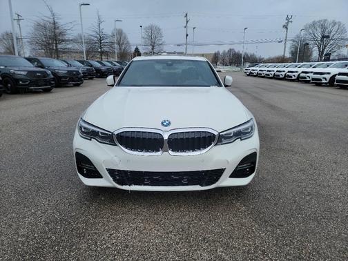 2022 BMW 330e xDrive