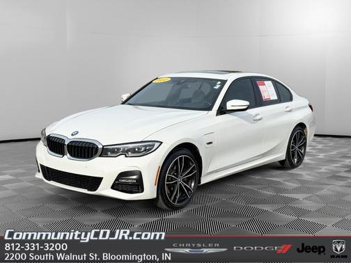 2022 BMW 330e xDrive