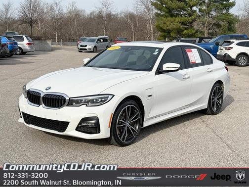 2022 BMW 330e xDrive