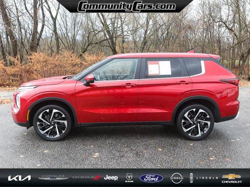 2024 Mitsubishi Outlander SE