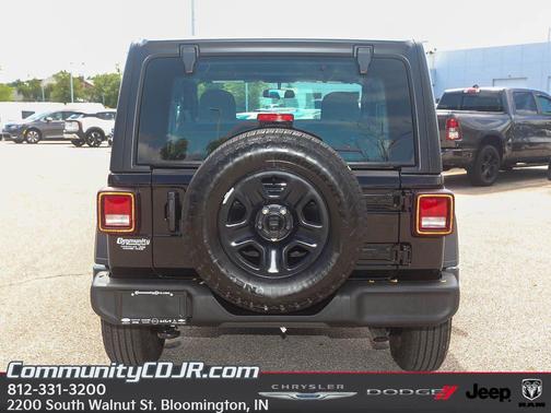 2025 Jeep Wrangler Sport
