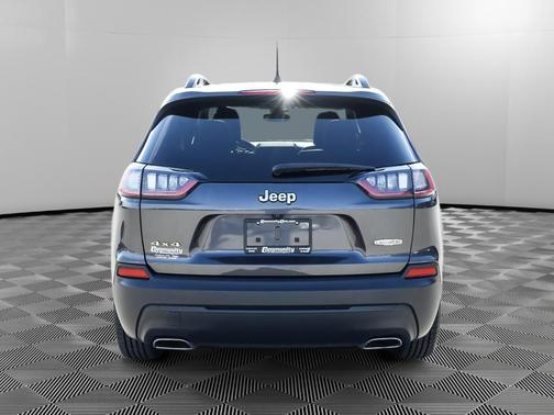 Granite Crystal Clearcoat Metallic 2022 Jeep Cherokee Latitude Lux