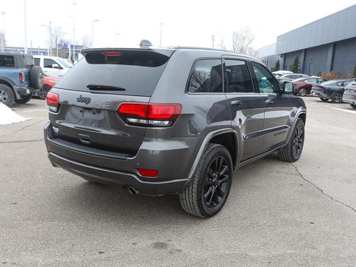 2018 Jeep Grand Cherokee Altitude