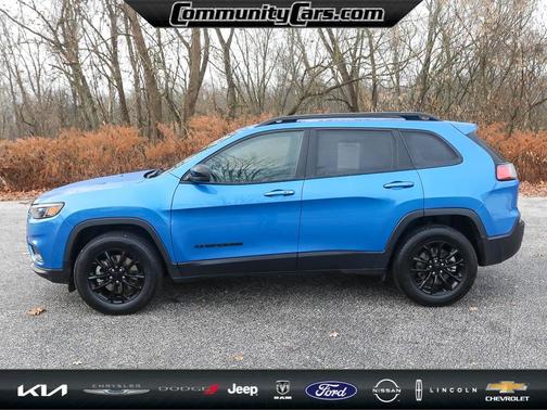 2023 Jeep Cherokee Altitude Lux