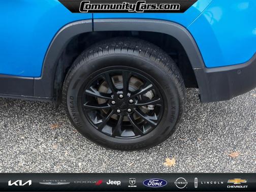 2023 Jeep Cherokee Altitude Lux