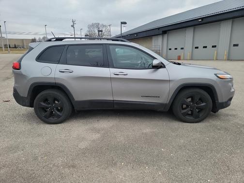 2015 Jeep Cherokee Latitude Altitude