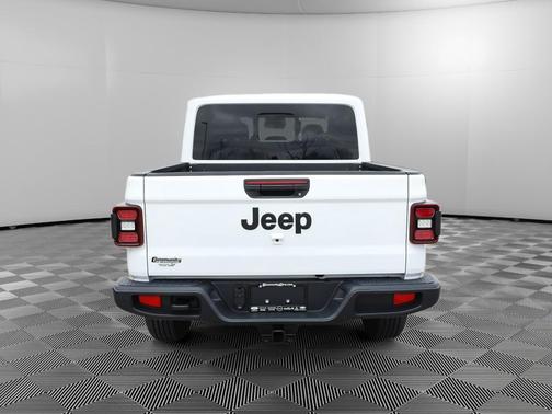 Bright White Clearcoat 2026 Jeep Gladiator Sport