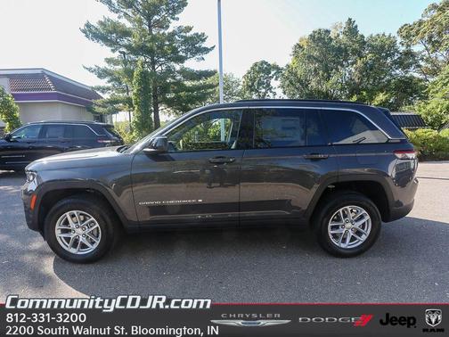 2025 Jeep Grand Cherokee Laredo X