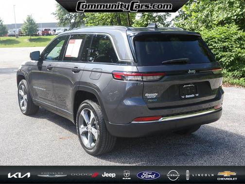2022 Jeep Grand Cherokee 4xe Base