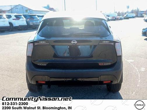 2025 Nissan Kicks SR