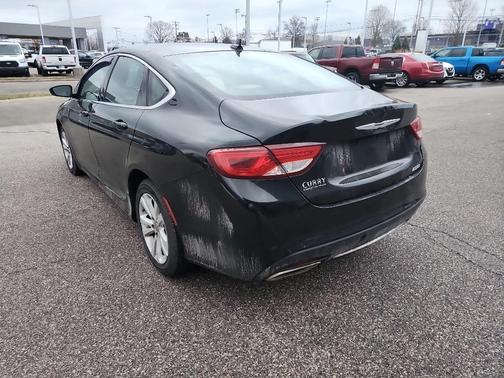 2016 Chrysler 200 Limited