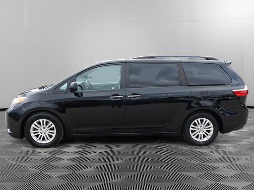 2015 Toyota Sienna XLE Premium