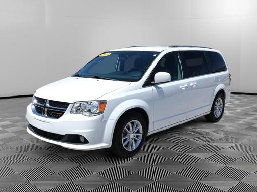 White Knuckle Clearcoat 2019 Dodge Grand Caravan SXT