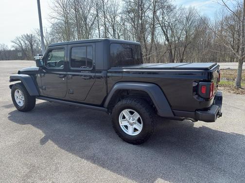 Black Clearcoat 2020 Jeep Gladiator Sport