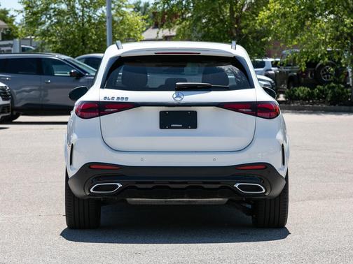 Polar White 2024 Mercedes-Benz GLC 300 Base