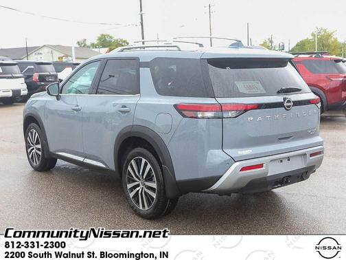 2025 Nissan Pathfinder Platinum