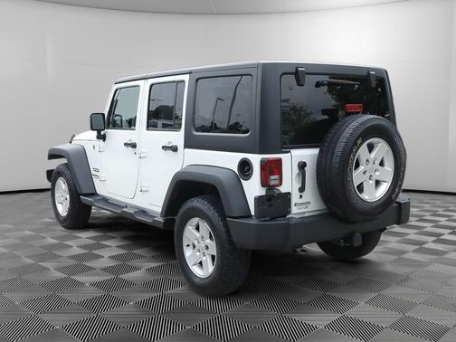 Bright White Clearcoat 2017 Jeep Wrangler Unlimited Sport