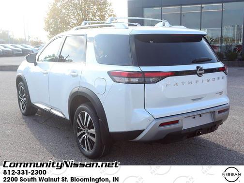 2025 Nissan Pathfinder Platinum