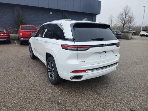 2023 Jeep Grand Cherokee Overland