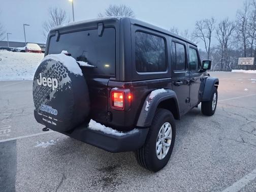 2023 Jeep Wrangler Sport