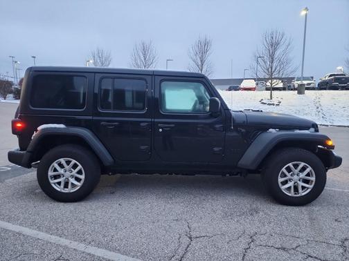 2023 Jeep Wrangler Sport