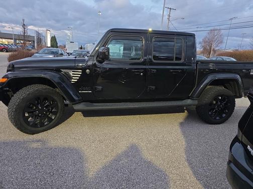 2021 Jeep Gladiator Overland