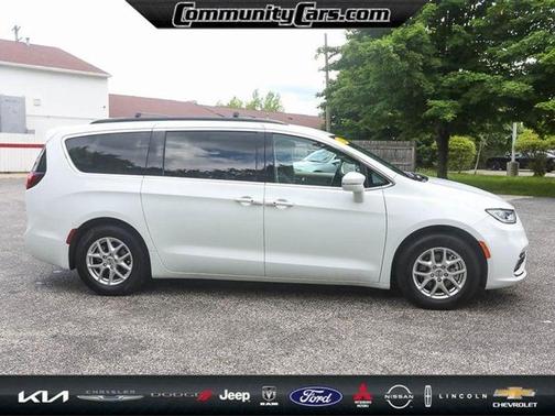 2022 Chrysler Pacifica Touring-L