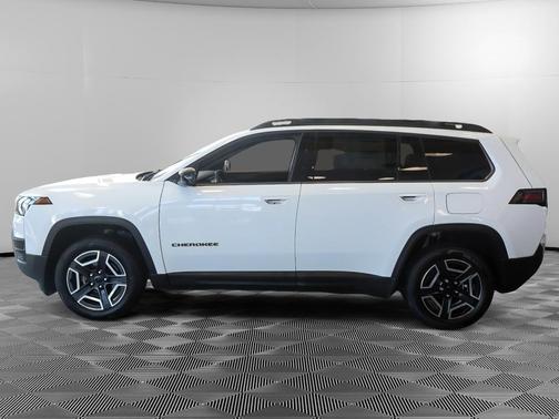 2026 Jeep Cherokee LAREDO/LIMITED