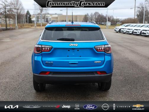 2022 Jeep Compass Latitude Lux