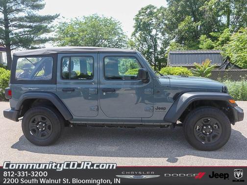 2025 Jeep Wrangler Sport