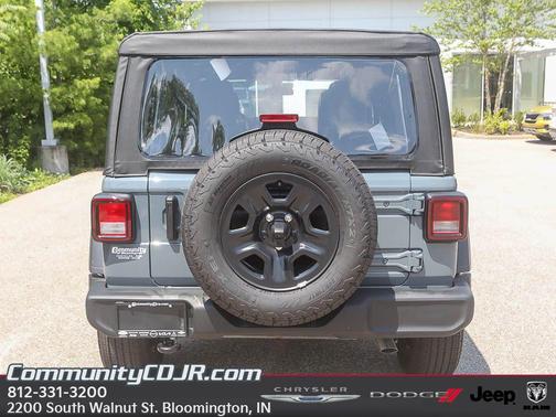 2025 Jeep Wrangler Sport