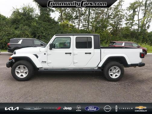 2023 Jeep Gladiator Sport