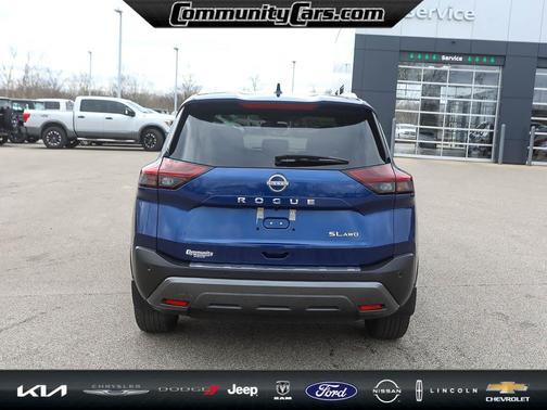 2023 Nissan Rogue SL