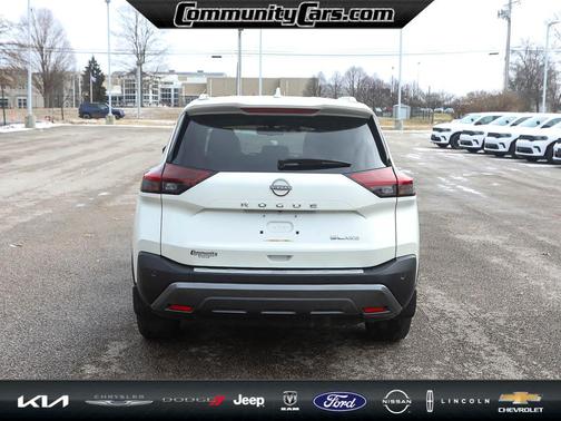 2023 Nissan Rogue SL