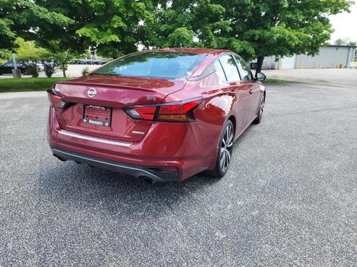2019 Nissan Altima 2.0 SR