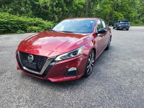 2019 Nissan Altima 2.0 SR