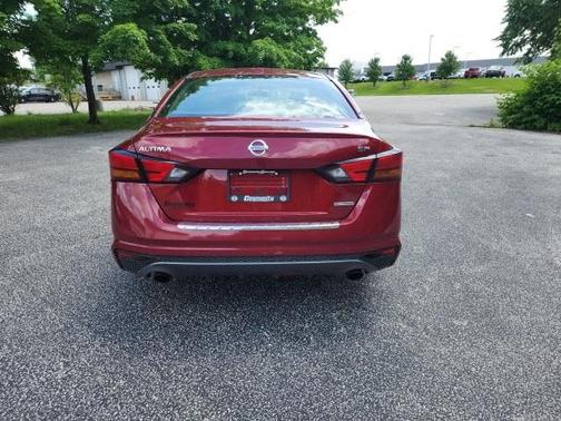 2019 Nissan Altima 2.0 SR