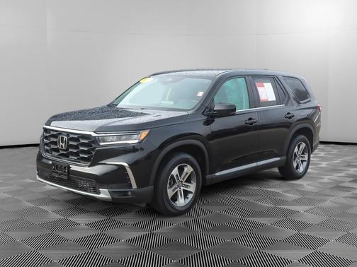 2023 Honda Pilot EX-L 8-Passenger