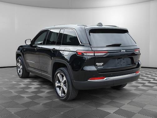 Diamond Black 2023 Jeep Grand Cherokee 4xe Base