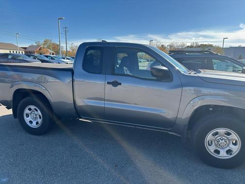 2025 Nissan Frontier S