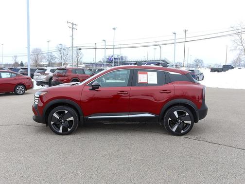 2026 Nissan Kicks SR