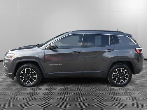 Granite Crystal Clearcoat Metallic 2022 Jeep Compass Latitude