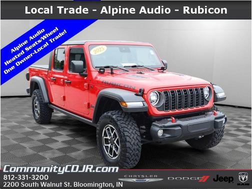 Firecracker Red Clearcoat 2025 Jeep Gladiator Rubicon