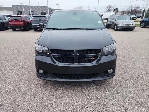 Black Onyx Crystal Pearlcoat 2019 Dodge Grand Caravan GT