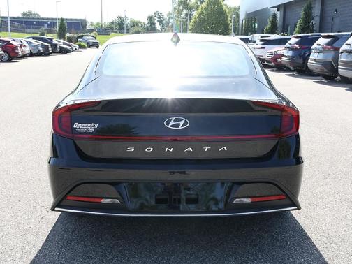 Phantom Black 2021 Hyundai SONATA SE