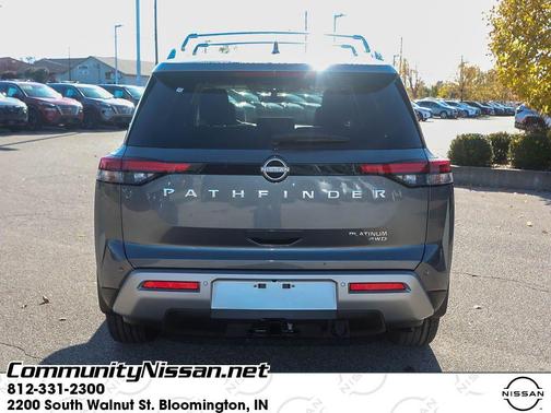 2025 Nissan Pathfinder Platinum